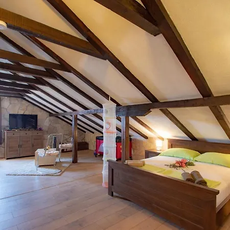 Apartments With Parking Space Orebic, Peljesac - 10251 * Orebic