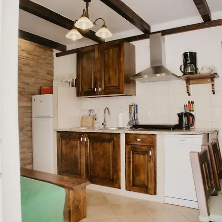 Apartments With Parking Space Orebic, Peljesac - 10251 *