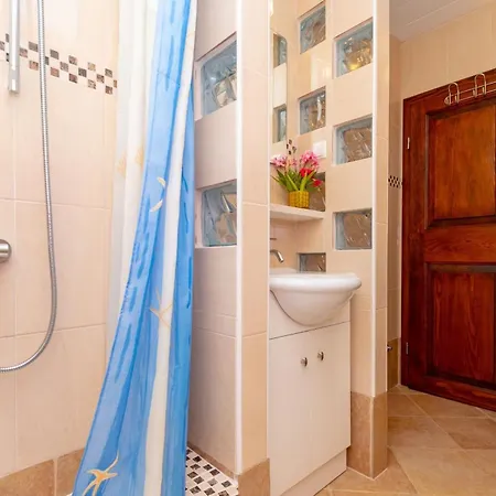 Apartments With Parking Space Orebic, Peljesac - 10251 *